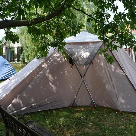 Farebny Penzion Krasnohorske Podhradie