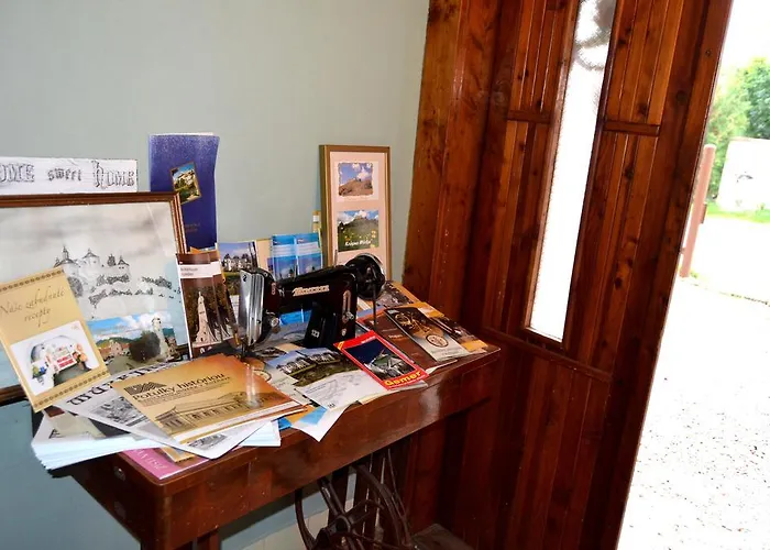 Farebny Penzion Krásnohorské Podhradie